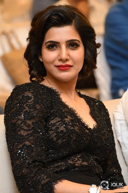 Samantha-at-A-Aa-Movie-Success-Meet